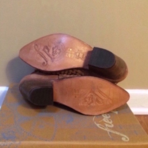 FREE PEOPLE Venture Woven Suede Ankle Booties - Picture 8 of 10